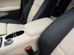 2017款 GLA 260 4MATIC 运动型