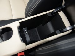 2017款 GLA 260 4MATIC 运动型