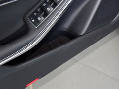 2017款 GLA 260 4MATIC 运动型