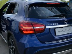 2017款 GLA 260 4MATIC 运动型