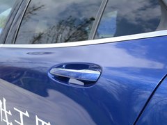 2017款 GLA 260 4MATIC 运动型