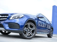 2017款 GLA 260 4MATIC 运动型