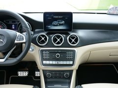 2017款 GLA 260 4MATIC 运动型
