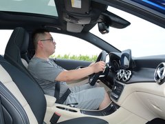2017款 GLA 260 4MATIC 运动型
