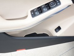 2017款 GLA 260 4MATIC 运动型