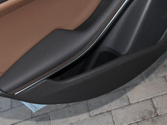 2017款 GLA 260 4MATIC 运动型