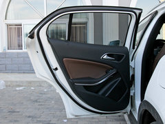 2017款 GLA 260 4MATIC 运动型