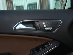 2017款 GLA 260 4MATIC 运动型