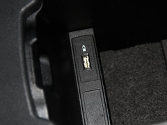 2017款 GLA 260 4MATIC 运动型