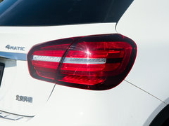 2017款 GLA 260 4MATIC 运动型