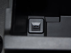 2017款 1.6L 手动两驱都市进取型