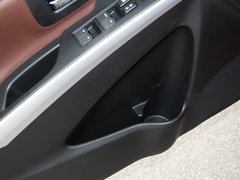 2017款 1.6L 手动两驱都市进取型