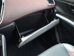 2017款 1.6L 自动两驱都市进取型