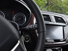 2017款 1.6L 自动两驱都市进取型