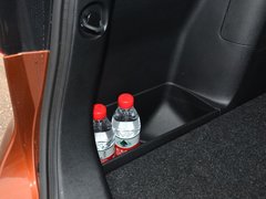 2017款 1.6L 自动两驱都市进取型