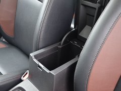 2017款 1.6L 自动两驱都市进取型