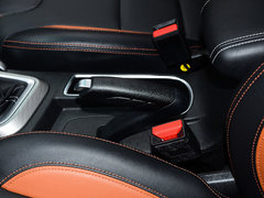 2017款 1.5L 手动尊贵型