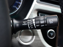 2017款 1.5L 手动尊贵型