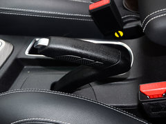 2017款 1.5L 手动尊贵型