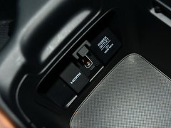 2017款 240TURBO 自动四驱尊耀版