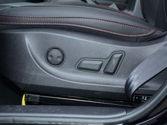 2017款 1.5T 自动两驱尊贵型