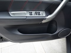 2017款 1.5T 自动两驱尊贵型