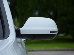 2017款 1.5T 手动两驱精英型