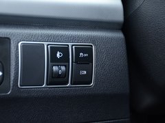 2017款 1.5T 手动两驱精英型