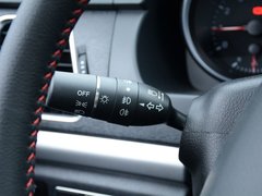 2017款 1.5T 手动两驱精英型