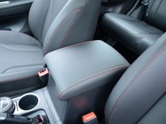 2017款 1.5T 手动两驱精英型