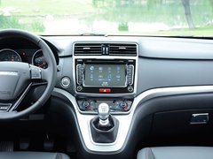 2017款 1.5T 手动两驱精英型