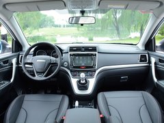 2017款 1.5T 手动两驱精英型