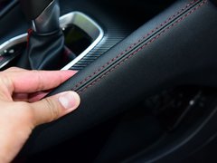 2017款 1.5T 自动旗舰型
