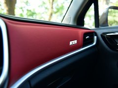 2017款 1.5T 自动旗舰型