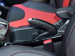 2017款 1.5T 自动旗舰型