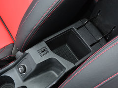 2017款 1.5T 自动旗舰型