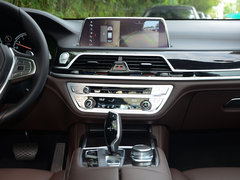 2018款 740Li 领先型 M运动套装