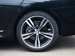 2018款 740Li 领先型 M运动套装
