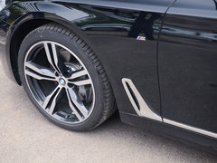 2018款 740Li 领先型 M运动套装