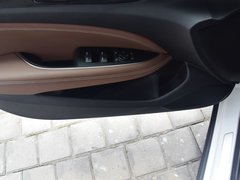 2017款 20T 尊贵型