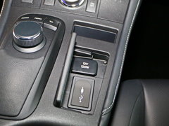 2017款 CT200h F SPORT 单色 国V