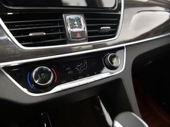 2017款 1.5T DCT旗舰型 7座