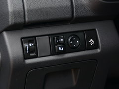 2018款 3.0T四驱自动超豪华型4JJ1-TC HI