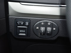 2018款 经典版 2.0T 手动四驱精英型