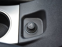 2018款 经典版 2.0T 手动四驱尊贵型
