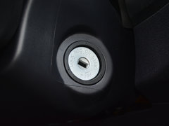 2018款 经典版 2.0T 手动四驱尊贵型