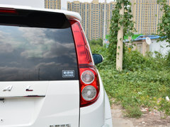 2018款 经典版 2.0T 手动四驱尊贵型