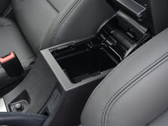 2018款 经典版 2.0T 手动四驱尊贵型