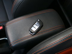 2017款 1.5L 手动精英型