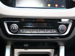 2017款 1.5L 手动精英型